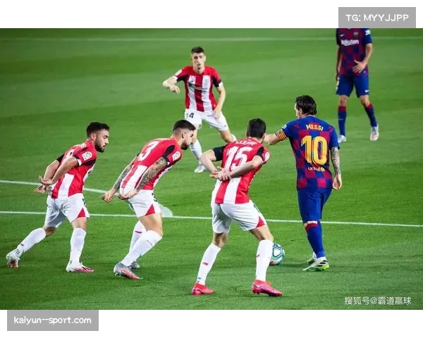 毕尔巴鄂后卫耶雷·阿尔瓦雷斯停赛，球队防守体系需重新调整